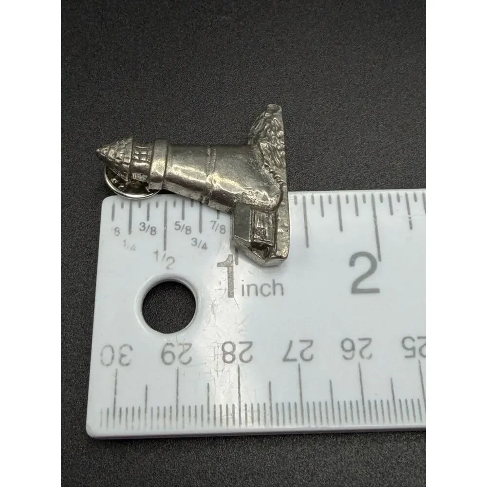 Vintage Lighthouse Pin 1996 Barker Genuine USA Pewter #E429